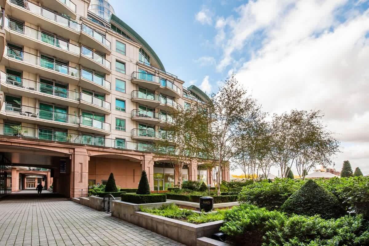 Apartment 2 Bed With Large Terrace
